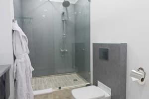 Квартира CityApartments Akademmistechko Kyiv. Делюкс двухместный +2  276/1 16