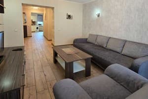 Квартира Home Hotel ул. Нижний Вал, 41/27. Апартаменты 4-местный трехкомнатные 6